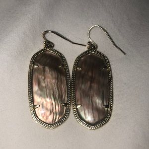 Kendra Scott Elle Gold Drop Earrings brown pearl